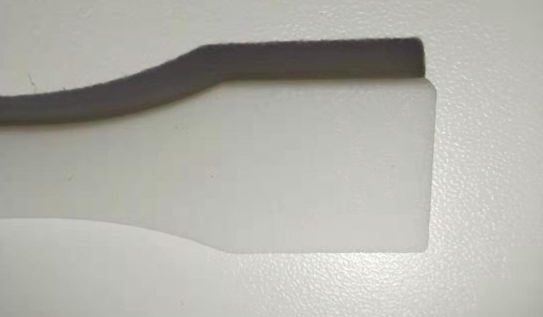 白色尼龙
